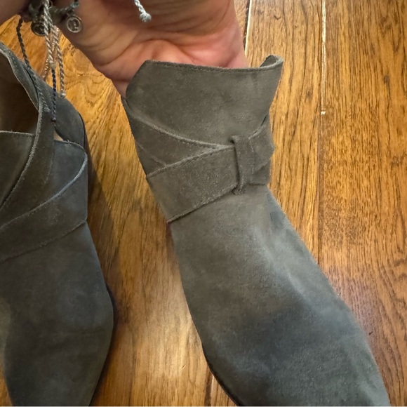 Sole society | faux suede pointed ankle boots | Sz 8 - Picture 8 of 11
